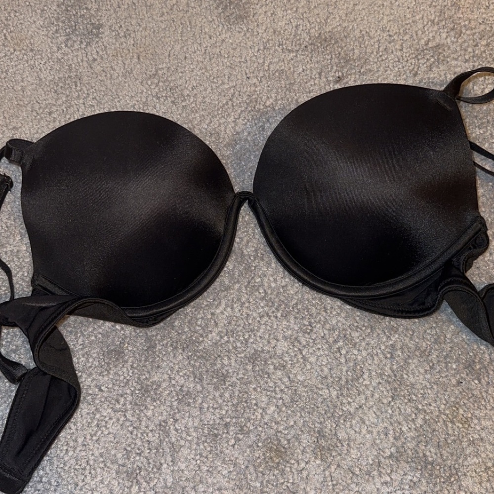 Bombshell Victoria Secret Bra